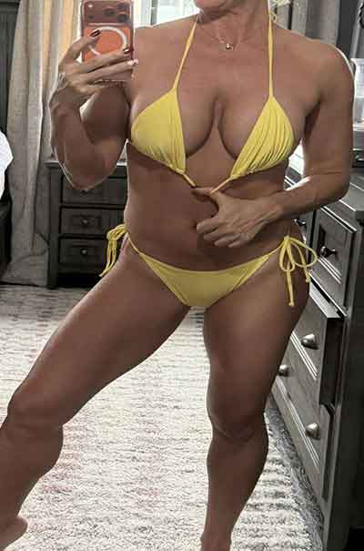 Nina, 45 Jahre